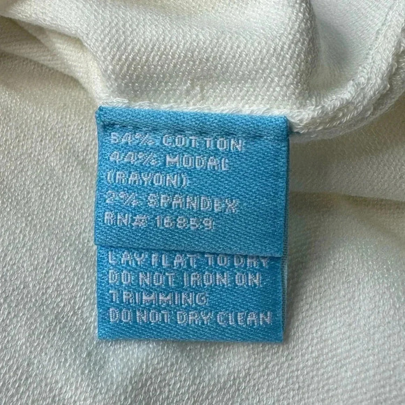 J. McLaughlin white 3/4 Sleevs Sweater with Braided Gold Necklace - Picture 3 of 5